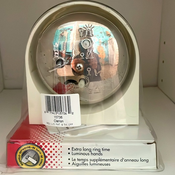 Westclox keywound alarm clock - Picture 2 of 3